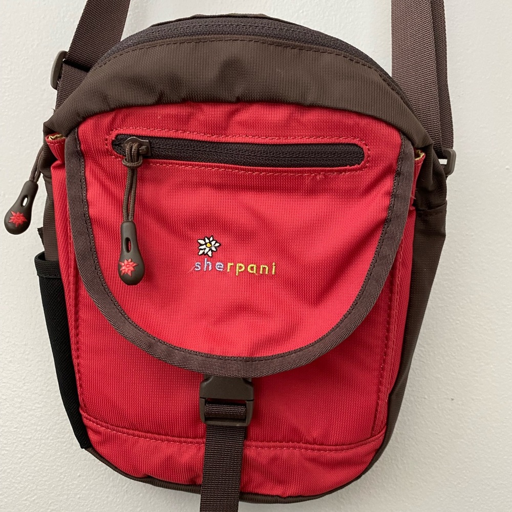 Sherpani cross body bag